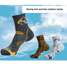 Load image into Gallery viewer, Unisex Outdoor Performance Socks